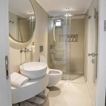 Hotel Vucino Yildizburnu *